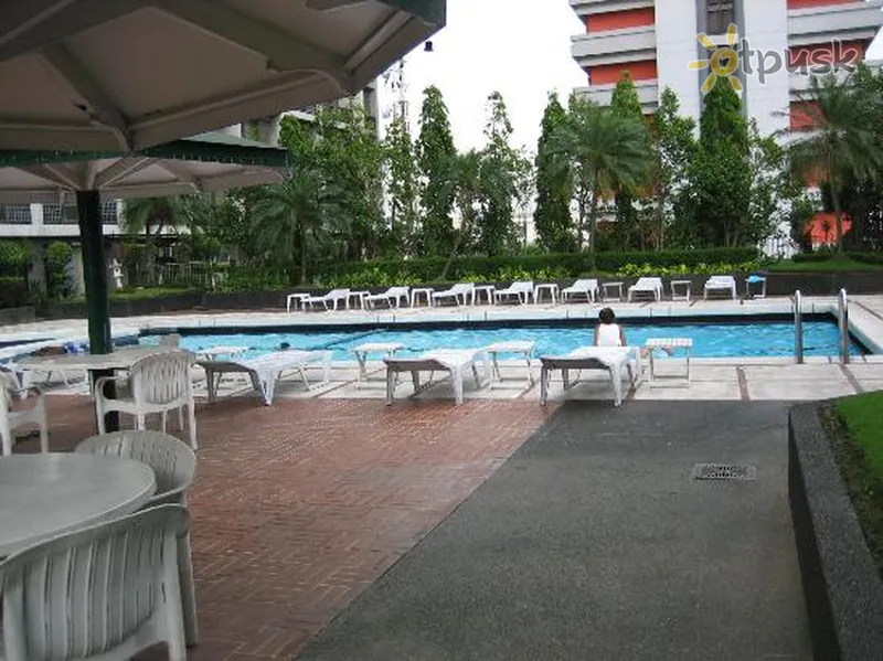 Фото отеля Waterfront Manila Pavilion Hotel & Casino 4* о. Лусон – Маніла Філіппіни екстер'єр та басейни