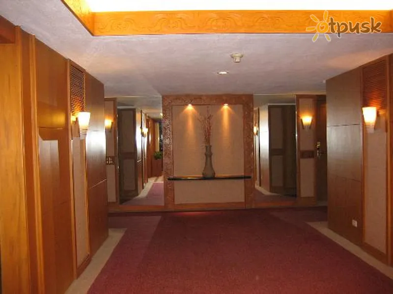 Фото отеля Waterfront Manila Pavilion Hotel & Casino 4* о. Лусон – Маніла Філіппіни лобі та інтер'єр