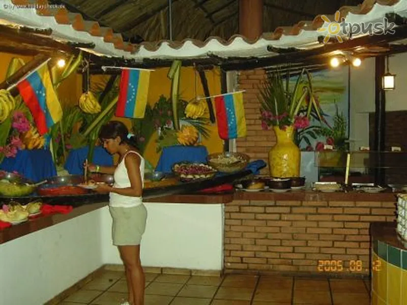 Фото отеля Puerta Del Sol Playa El Agua 3* par. margarita Venecuēla bāri un restorāni