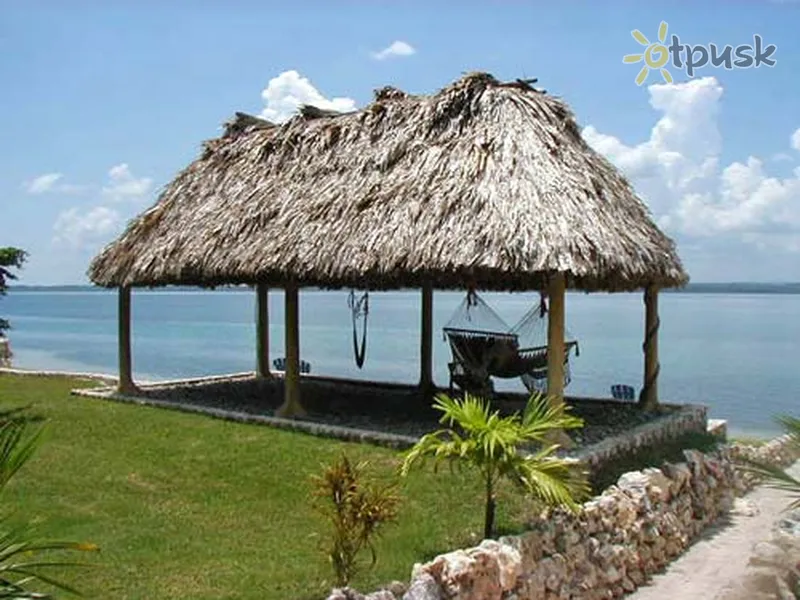 Фото отеля Bahia Taitza 4* Петен Гватемала екстер'єр та басейни