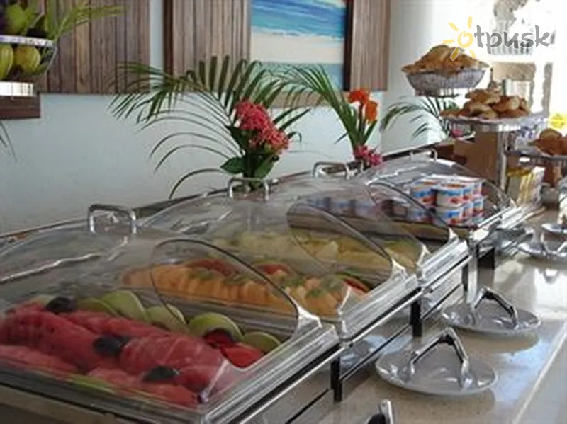 Фото отеля Holiday Inn Express Cancun Zona Hotelera 3* Kankuna Meksika bāri un restorāni