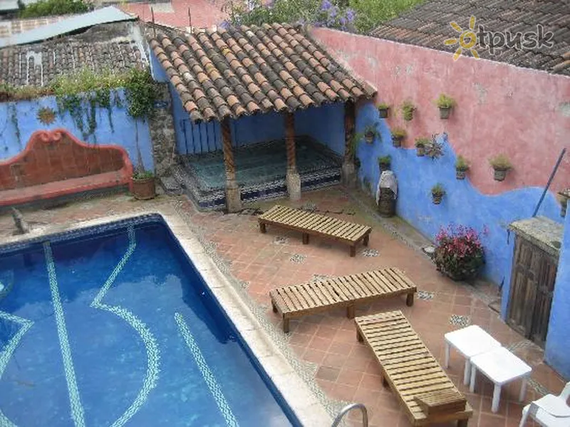 Фото отеля Casa Azul 3* Antigva Gvatemala ārpuse un baseini