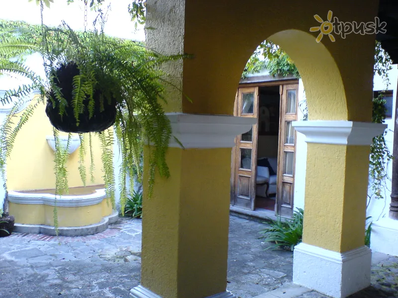 Фото отеля Casa de Las Fuentes 4* Антигуа Гватемала лобі та інтер'єр