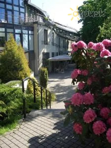 Фото отеля Perkuno Namai Hotel 4* Каунас Литва экстерьер и бассейны