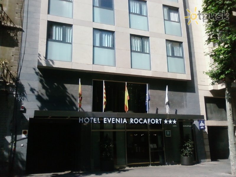 Фото отеля Evenia Rocafort Hotel 3* Барселона Испания экстерьер и бассейны