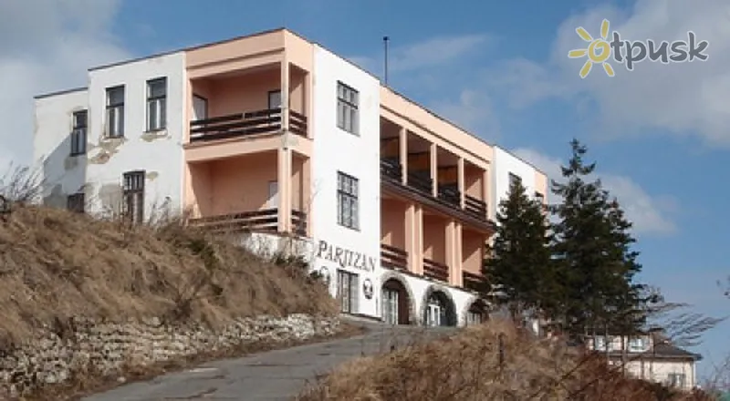 Фото отеля Penzion Partizan 1* Senasis Smokovecas Slovakija išorė ir baseinai