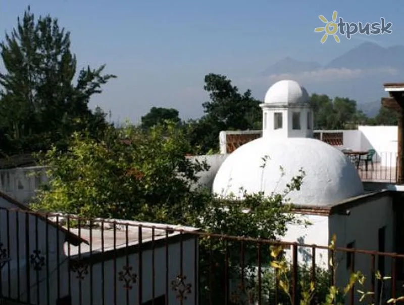 Фото отеля Green Mountain 3* Антигуа Гватемала экстерьер и бассейны