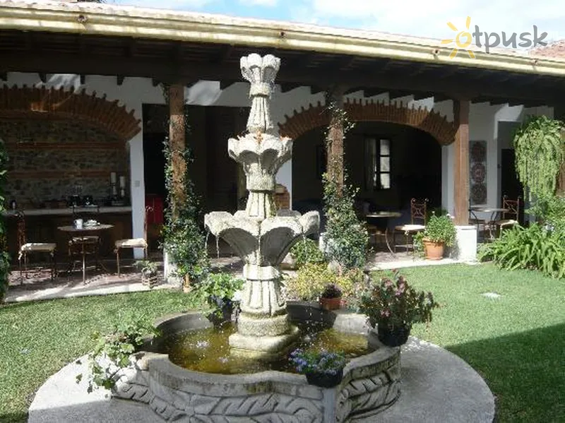 Фото отеля Hostal Las Marias 4* Антигуа Гватемала экстерьер и бассейны