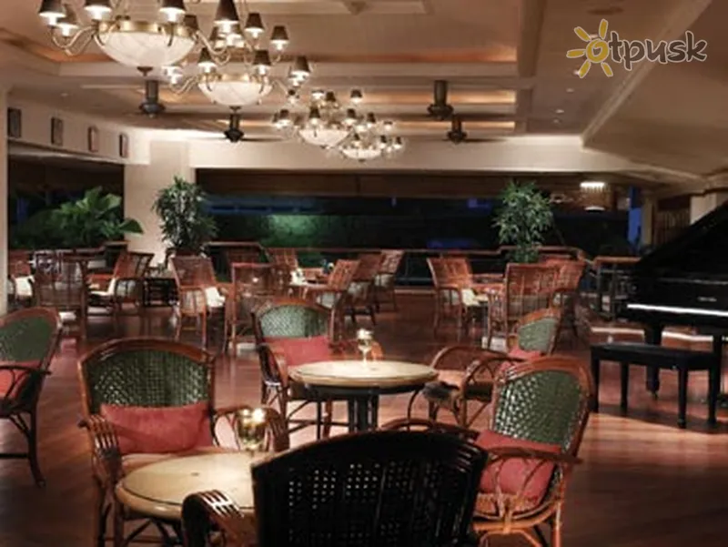 Фото отеля Holiday Inn Resort Penang 4* о. Пенанг Малайзия бары и рестораны