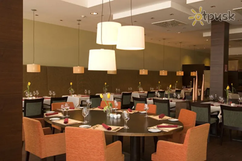 Фото отеля NH Vienna Airport Business Wing Hotel 4* Вена Австрия бары и рестораны
