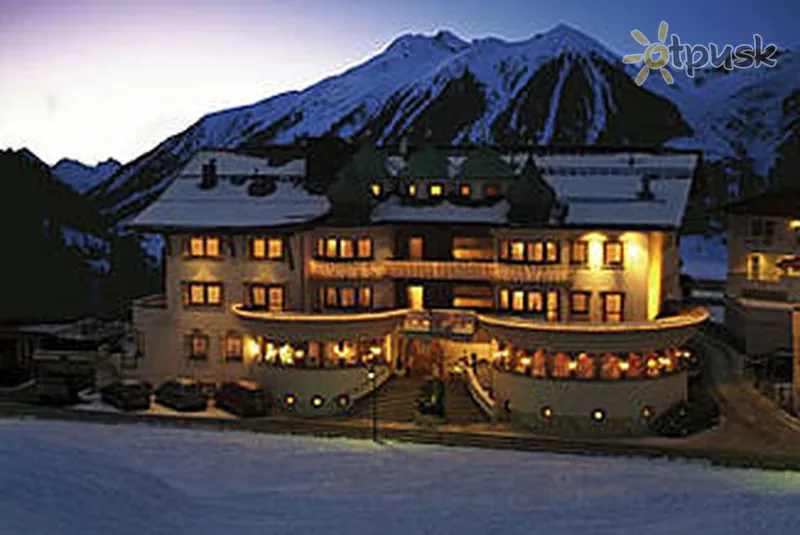 Фото отеля Schlosshof Hotel 4* Ишгль Австрия экстерьер и бассейны
