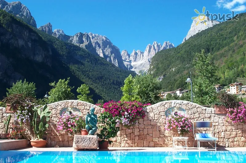 Фото отеля Alle Dolomitit Hotel 3* Алтопіано делла Паганелла Італія екстер'єр та басейни