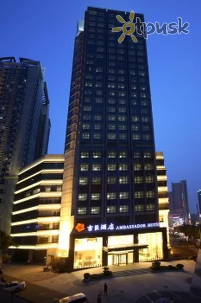 Фото отеля Ambassador Hotel Shanghai 4* Šanchajus Kinija išorė ir baseinai