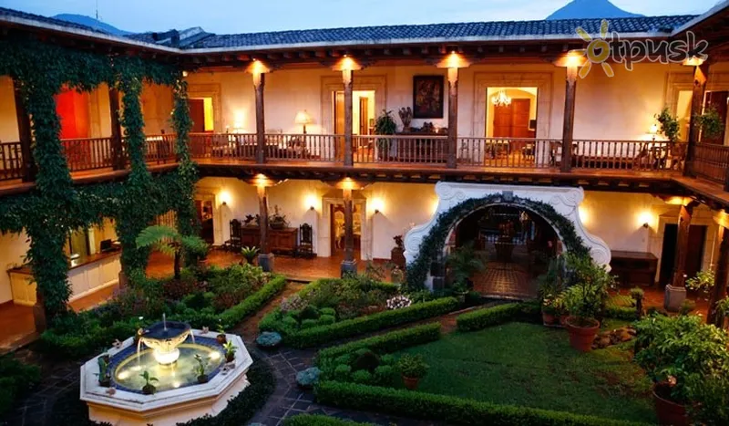 Фото отеля Palacio de Dona Leonor 4* Antigva Gvatemala išorė ir baseinai