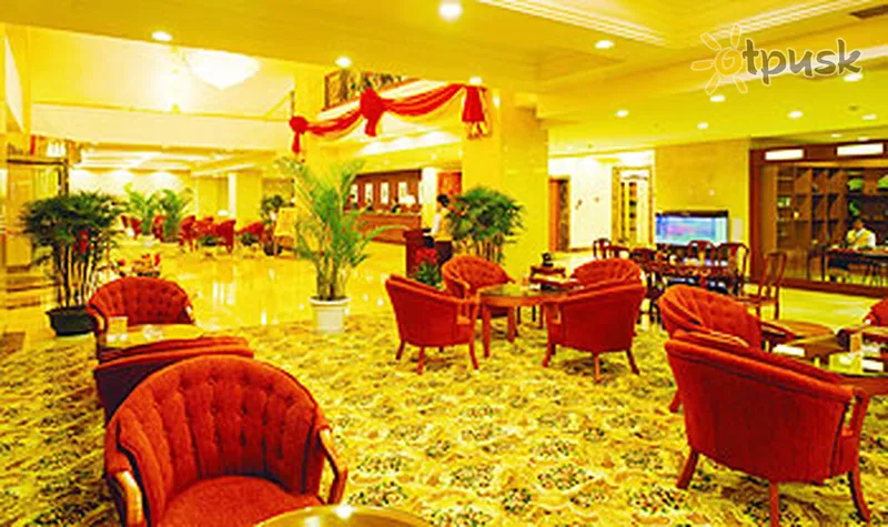 Фото отеля Jiayuan Business & Travel 3* Далянь Китай лобби и интерьер