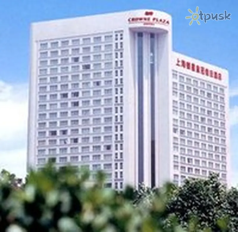 Фото отеля Crowne Plaza Hotel Shanghai 4* Шанхай Китай экстерьер и бассейны