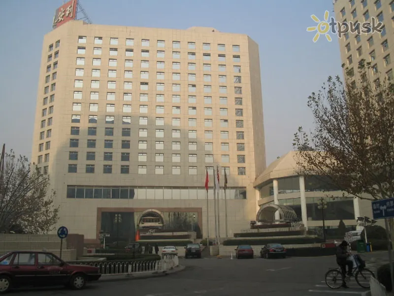 Фото отеля Beijing Landmark Hotel 4* Пекин Китай экстерьер и бассейны