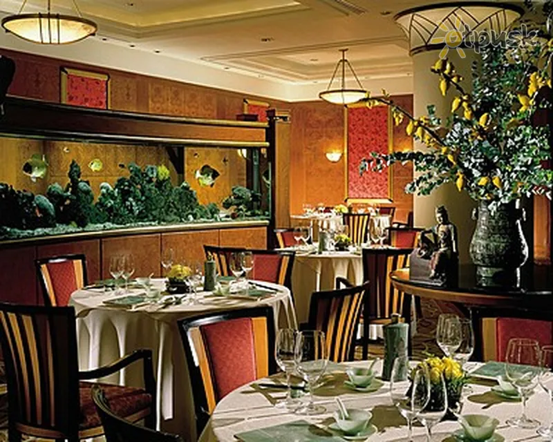Фото отеля Four Seasons Hotel Shanghai 5* Шанхай Китай бари та ресторани