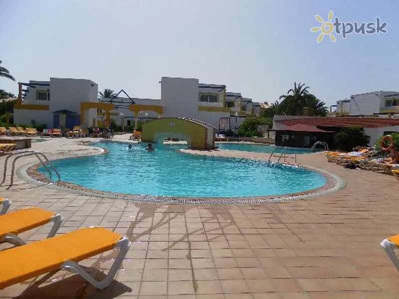 Фото отеля Dunas Alisios Playa Apartamentos 3* о. Фуэртевентура (Канары) Испания экстерьер и бассейны