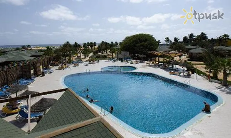 Фото отеля Oasis Atlantico Novorizonte Hotel 4* о. Сал Кабо-Верде экстерьер и бассейны