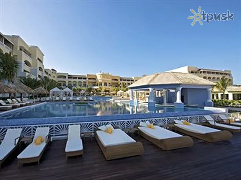 Фото отеля Iberostar Rose Hall Beach Resort 5* Монтего-Бей Ямайка екстер'єр та басейни