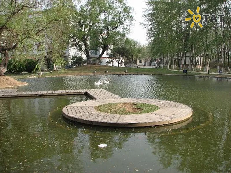 Фото отеля Holiday Inn Moon River Beijing 5* Пекін Китай екстер'єр та басейни