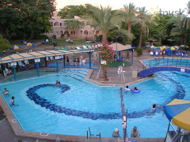 Фото отеля Eilat Club Inn Hotel 4* Эйлат Израиль экстерьер и бассейны
