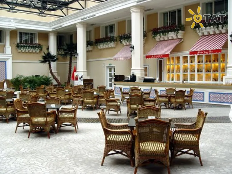Фото отеля Holiday Inn Downtown Beijing 4* Пекін Китай бари та ресторани