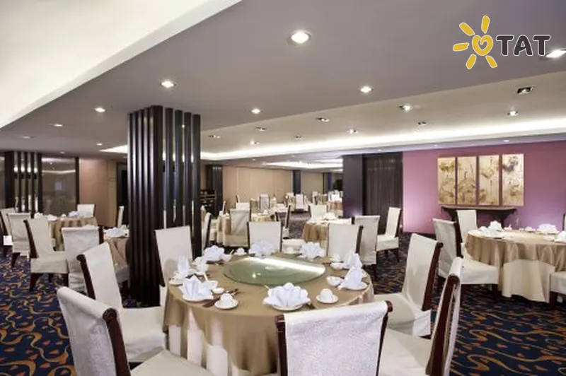 Фото отеля Holiday Inn Downtown Beijing 4* Пекін Китай бари та ресторани