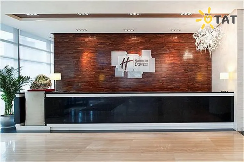 Фото отеля Holiday Inn Express Beijing Guangshun 4* Пекін Китай лобі та інтер'єр