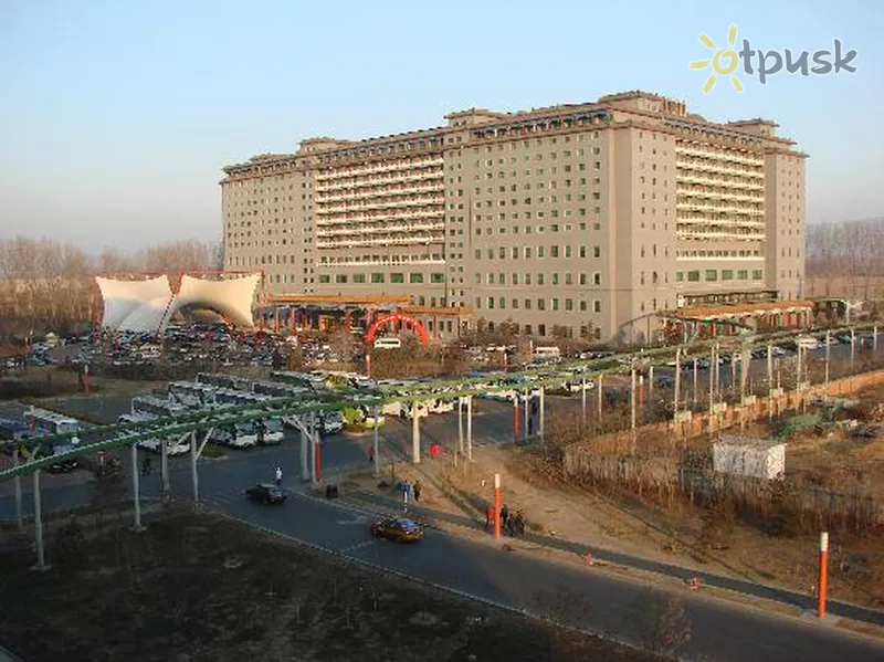 Фото отеля Jiuhua Spa & Resort 5* Pekina Ķīna ārpuse un baseini