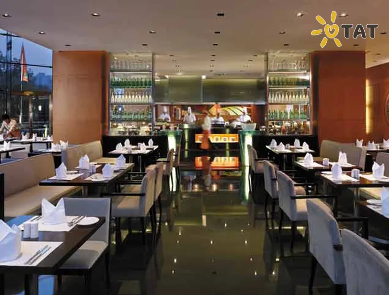 Фото отеля Traders Upper East 5* Пекін Китай бари та ресторани