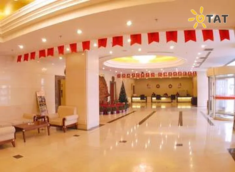 Фото отеля Zhonggong Plaza 4* Пекін Китай лобі та інтер'єр