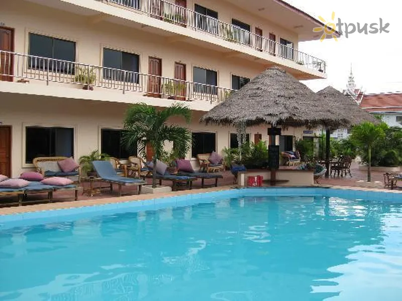Фото отеля Beach Club Resort 3* Sihanukvila Kambodža ārpuse un baseini