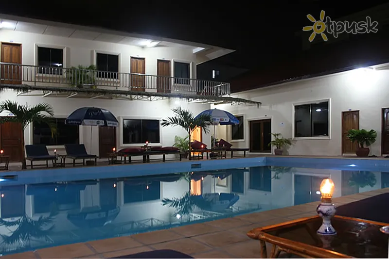 Фото отеля Beach Club Resort 3* Сиануквиль Камбоджа экстерьер и бассейны