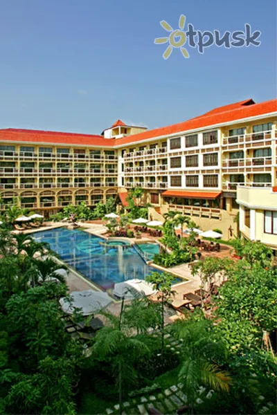 Фото отеля Prince d'Angkor Hotel & Spa 4* Сием Риеп Камбоджа экстерьер и бассейны