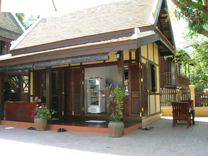 Фото отеля Lao Wooden House 2* Луанг Прабанг Лаос экстерьер и бассейны