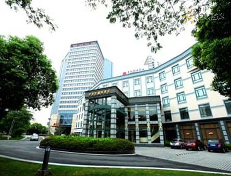 Фото отеля Ramada Plaza Caohejing 4* Шанхай Китай