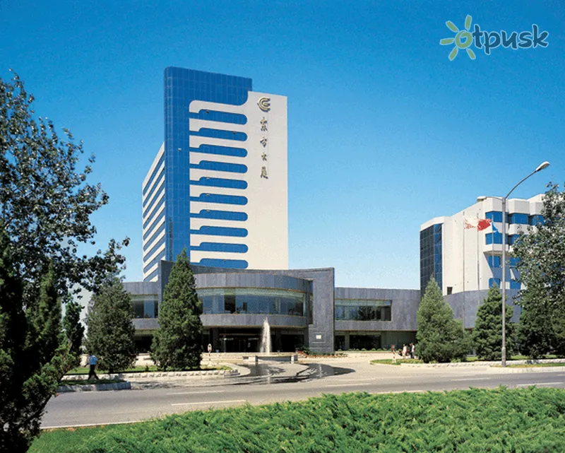 Фото отеля East 4* Далянь Китай