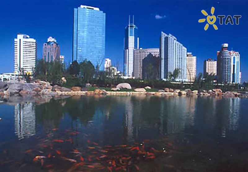 Фото отеля Renaissance Yangtze Shanghai Hotel 5* Шанхай Китай екстер'єр та басейни