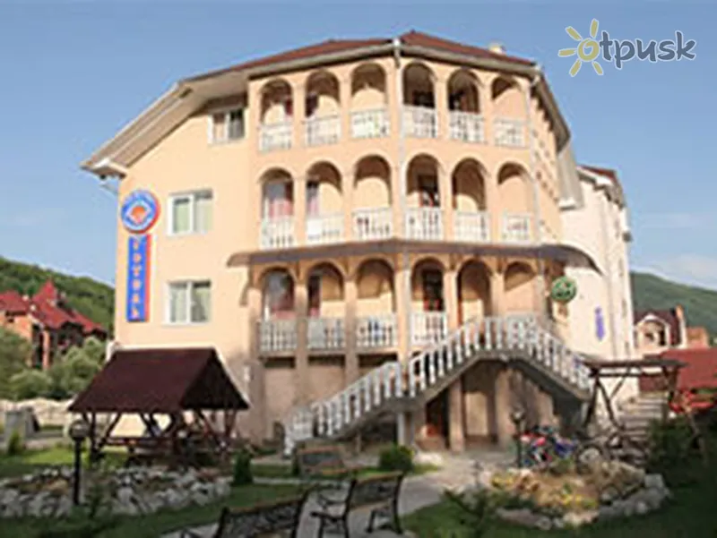 Фото отеля Славутич-Закарпатье 2* Поляна Украина - Карпаты экстерьер и бассейны