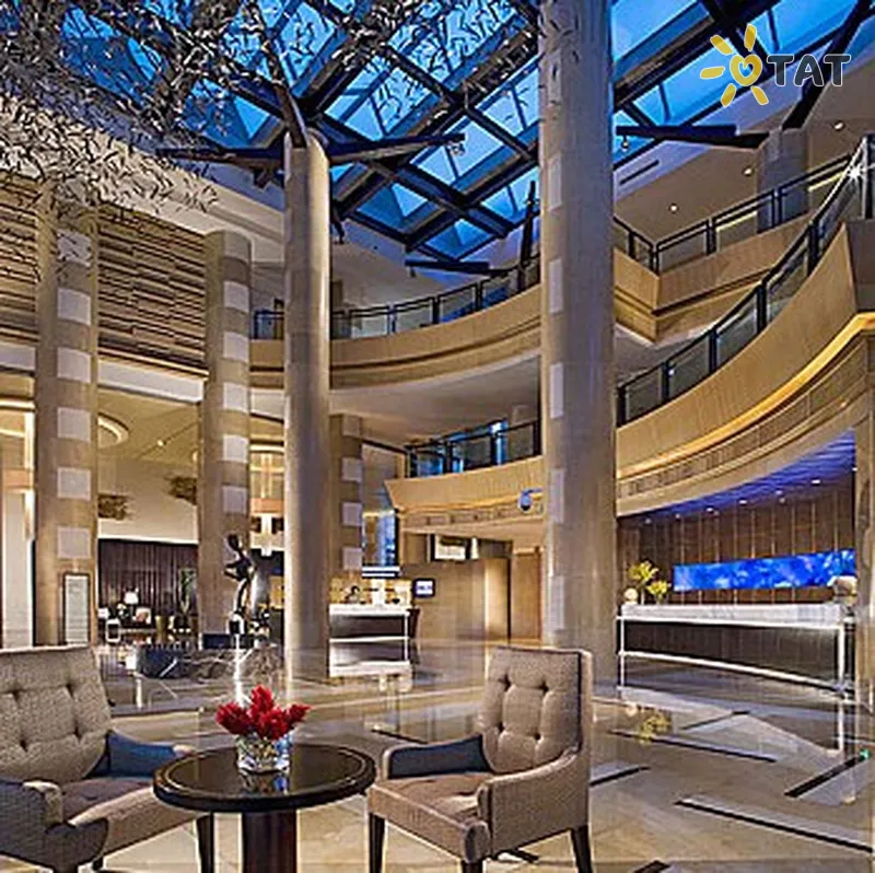 Фото отеля Sheraton Shanghai Hotel & Residences Pudong 5* Шанхай Китай лобі та інтер'єр