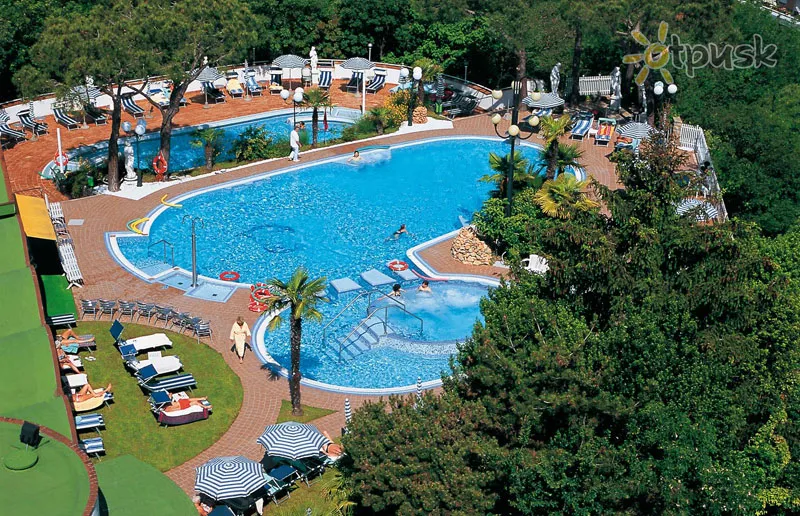 Фото отеля Terme Augustus Hotel 4* Montegrotto Terme Italija išorė ir baseinai