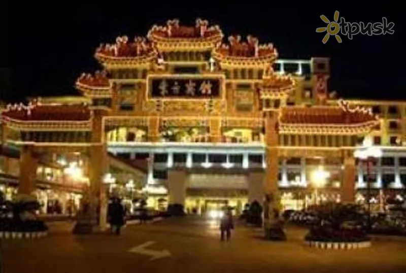 Фото отеля Dongfang Hotel 5* Guangdžou Kinija išorė ir baseinai