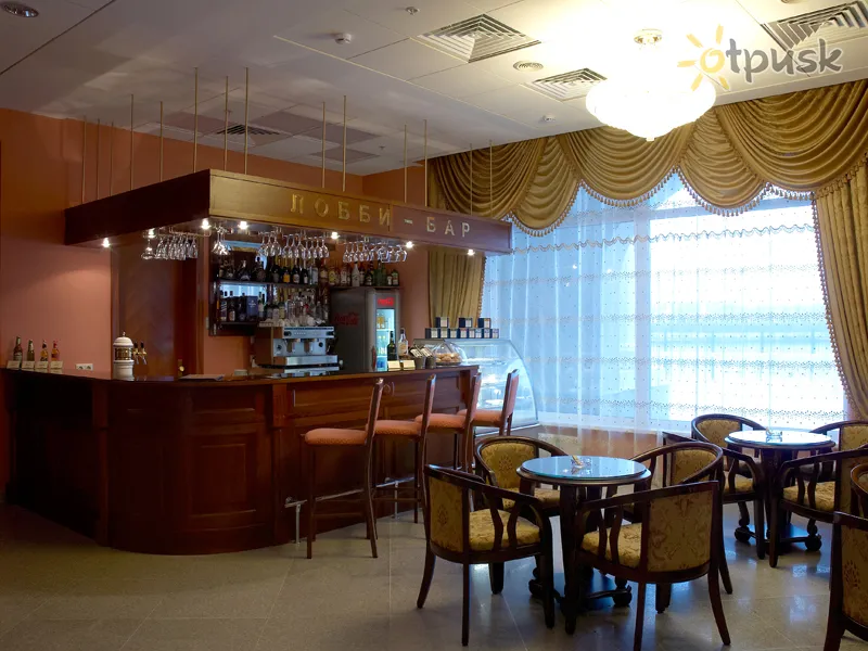 Фото отеля Волзька Рів'єра 4* Угліч росія бари та ресторани