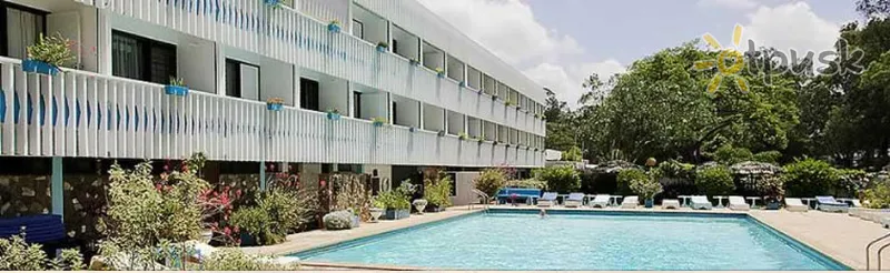 Фото отеля Sentrim Hotel Boulevard 3* Найробі Кенія екстер'єр та басейни