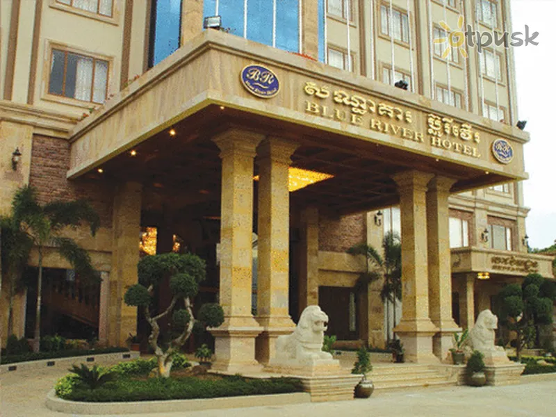 Фото отеля Blue River Hotel 4* Пномпень Камбоджа екстер'єр та басейни