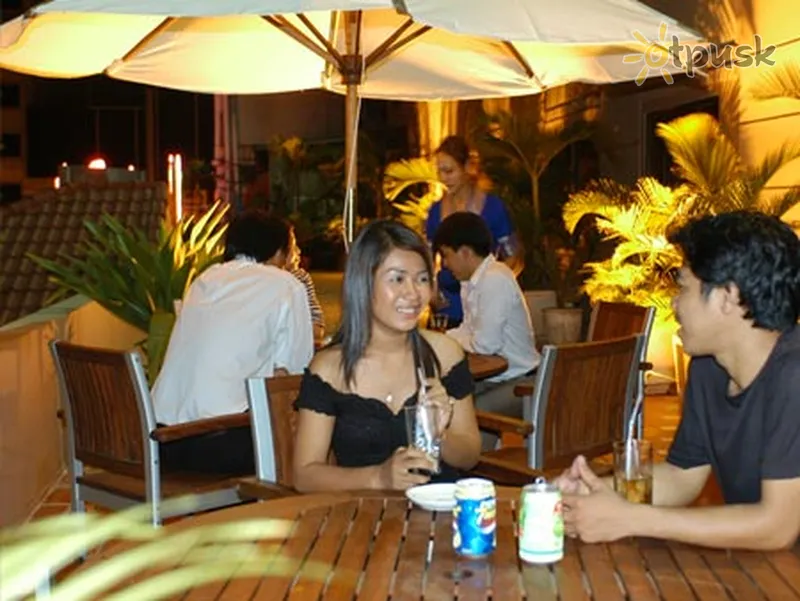 Фото отеля Mittapheap Hotel 3* Пномпень Камбоджа бары и рестораны