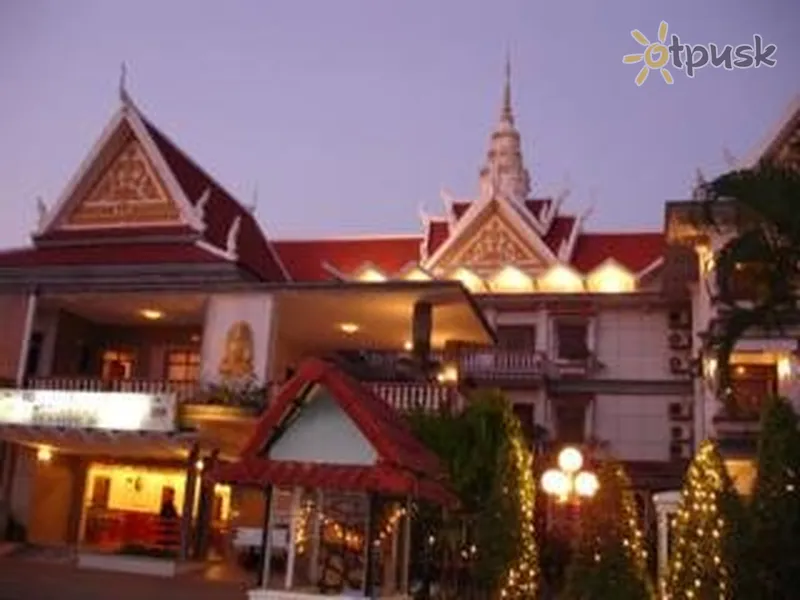 Фото отеля Seaside Hotel 2* Сиануквиль Камбоджа экстерьер и бассейны