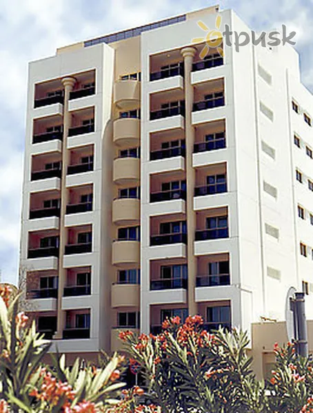 Фото отеля Ramee Hotel Apartments 3* Дубай ОАЭ экстерьер и бассейны